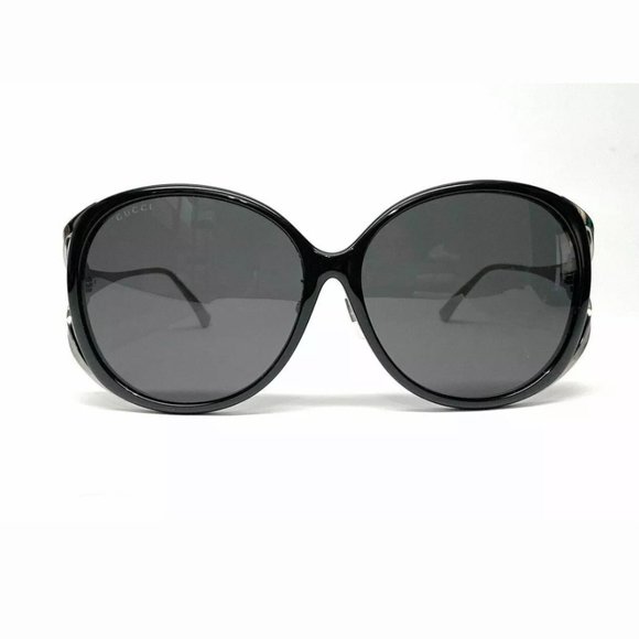 Gucci Women\'s Black Oval Sunglasses!
